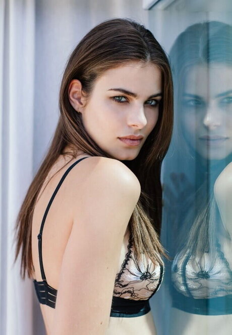 perfect body onlyfans nude depiction