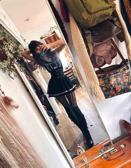 Moongirlevie only fans leaked porn