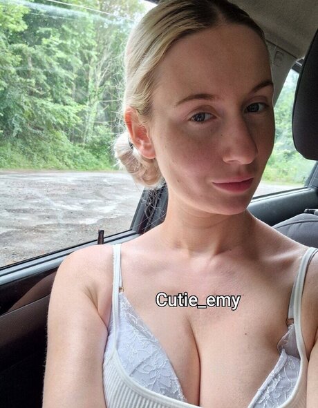 Cutie Emy onlyfans nsfw