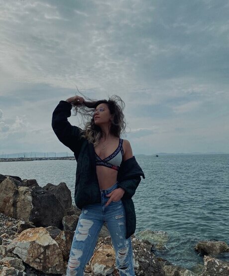 Ebrukzlyr porn onlyfans