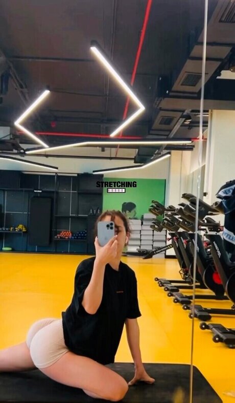 Ebrukzlyr leaked onlyfans.