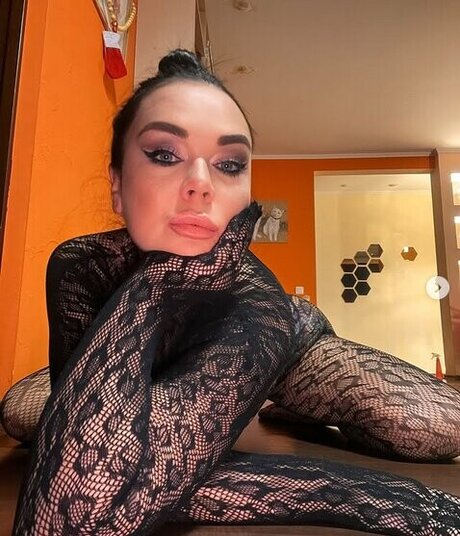 curvy nude onlyfans porno pictures