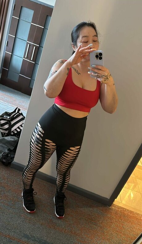 Emelh827 porn onlyfans