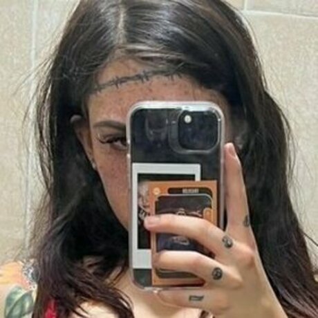 Aidee Haller onlyfans striptease