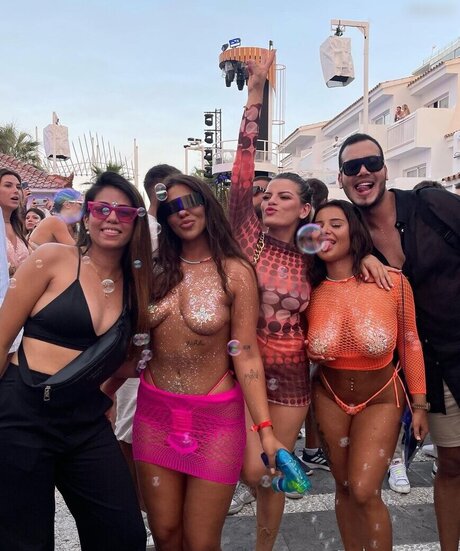 Nilufarsra free onlyfans