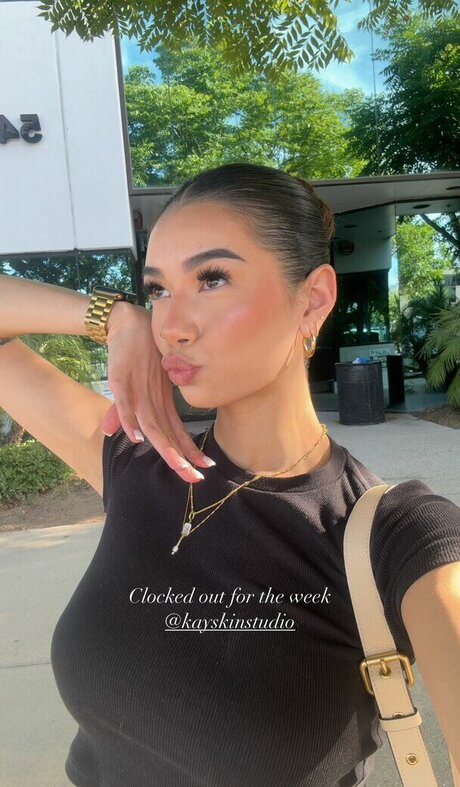 Kaylee Pereira boobs onlyfans