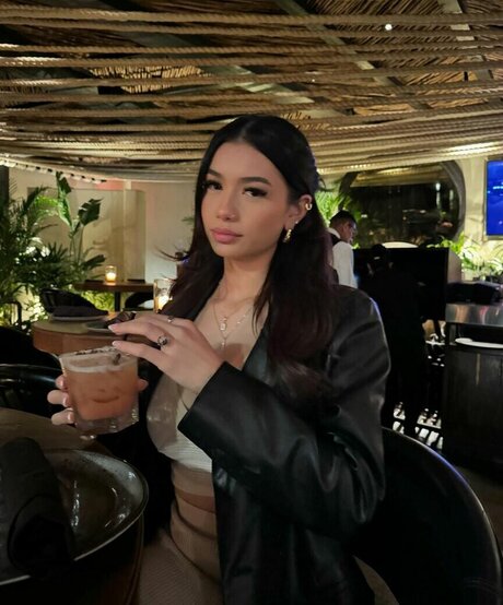 Kaylee Pereira onlyfans strip