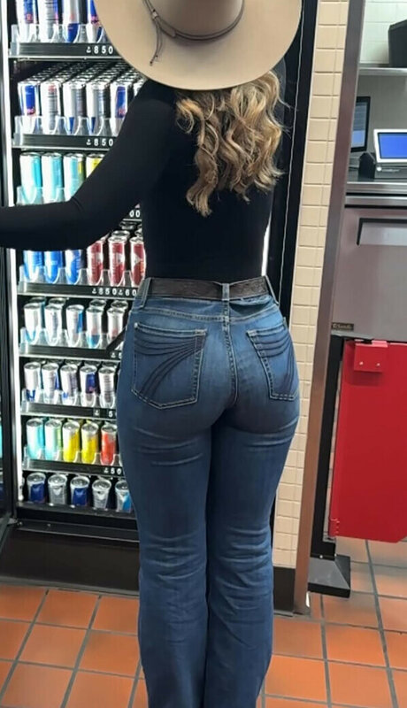 Jordan Blue onlyfans leaks.