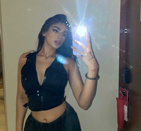 Pakhi Gadh naked onlyfans leaks