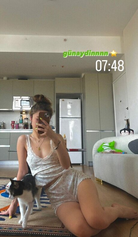 zeybik onlyfans striptease