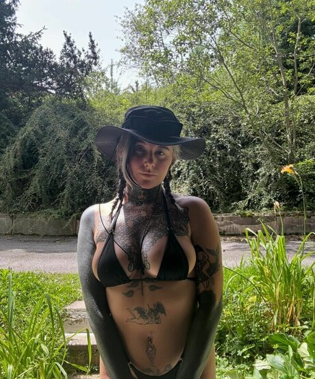 divinement bon is on onlyfans