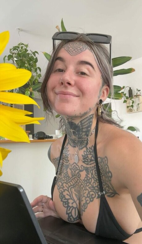 divinement bon onlyfans naked leak