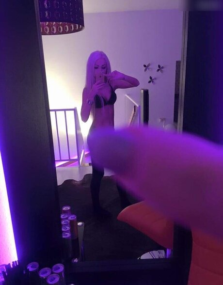 Melanie Hirsch onlyfans keak