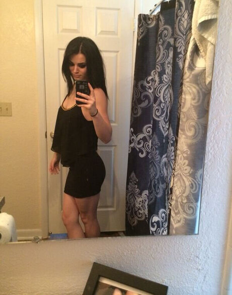 Saraya Jade Bevis leaked naked onlyfans