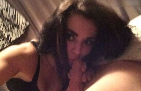 Saraya Jade Bevis onlyfans leak