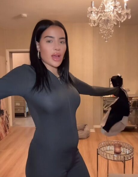 Leyla Lahouar naked onlyfans