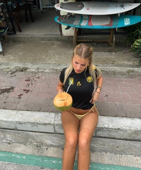 Sophie Schnur onlyfans nude