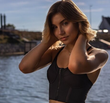 vicky2203 onlyfans nude leaks