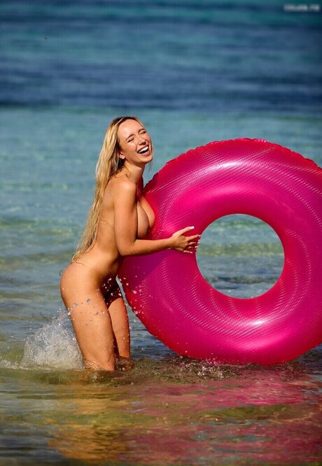 Nicole Marrone Profile image