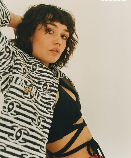 Sydney Chandler nude leaked onlyfans