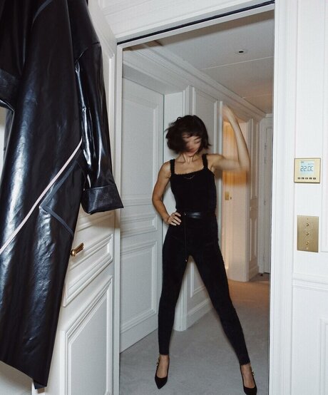 Sydney Chandler onlyfans model photos