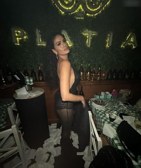 Roaya Soraya onlyfans photos