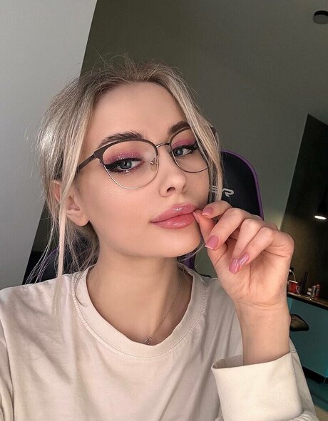 GloriaMatvien new leaked onlyfans