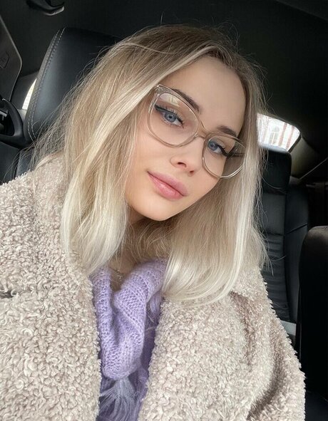 GloriaMatvien leaks onlyfans