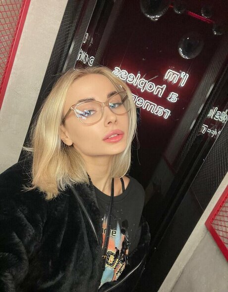 GloriaMatvien onlyfans leaj