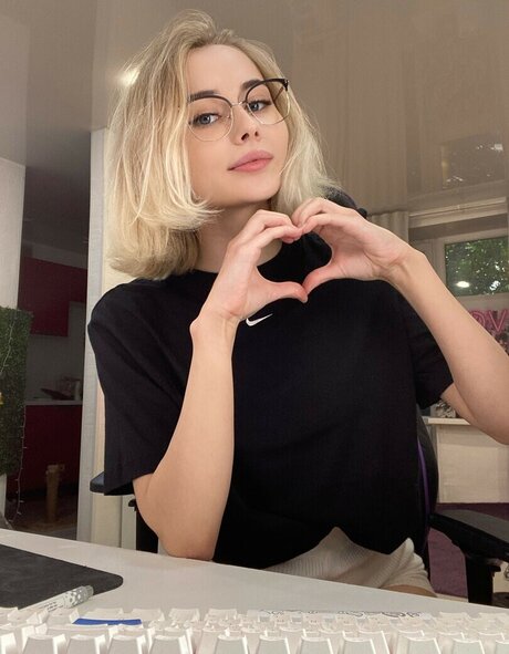 GloriaMatvien onlyfans nsfw