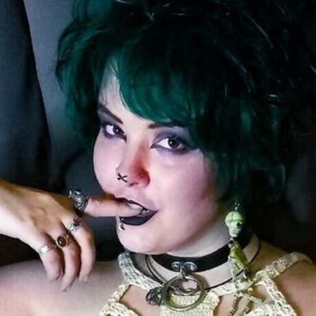 Pinegreentea onlyfans lesk