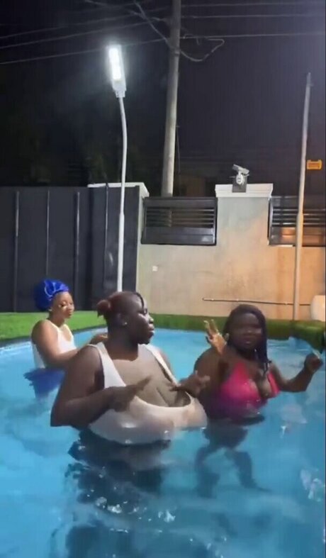 Busty Vivian free only fans