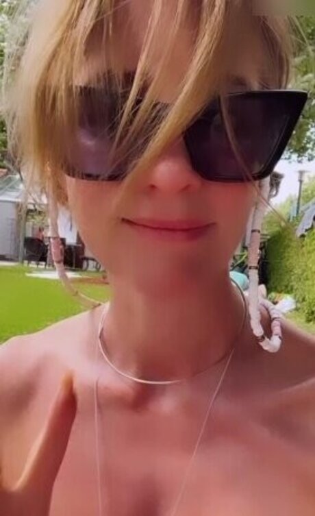 brunette pussy onlyfans free snap