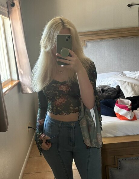 MegalodonVT only fans nude