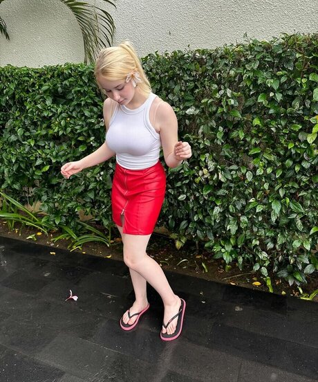 Dasha Gartman nude only fans leaks