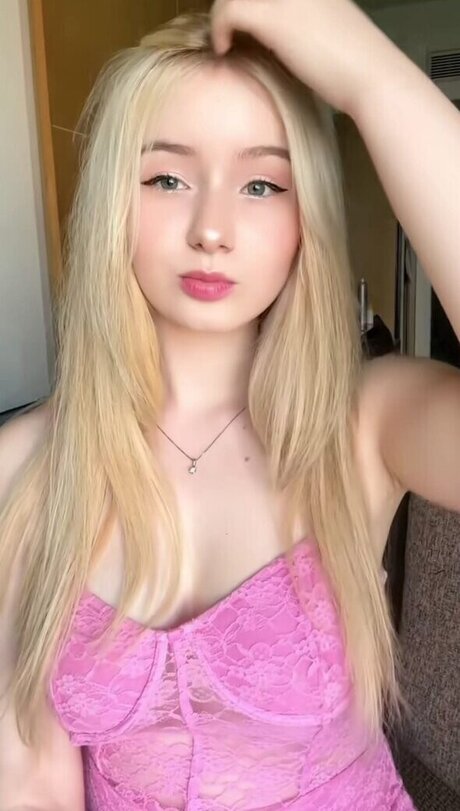 Dasha Gartman onlyfans model photos