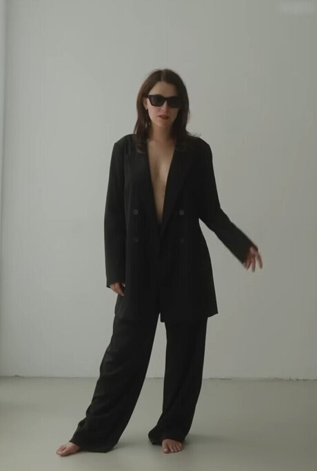 milf yoga onlyfans erotic snap