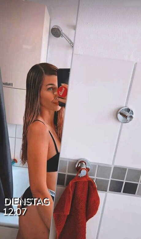 its sunny93 onlyfans leaked photos