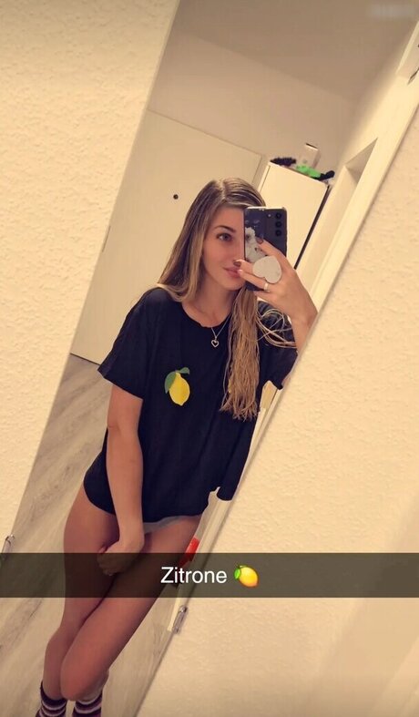 its sunny93 leaked onlyfans photos