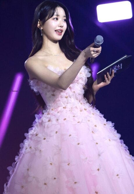 Jang Won young only fans pictures