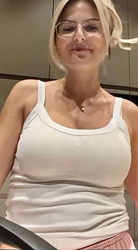 Melina msxou onlyfans boobs