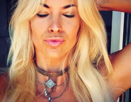 Isi Gl ck only fans nude leaks