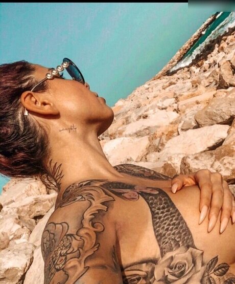 Kate Merlan  gallery