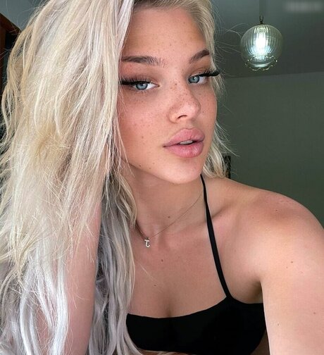 Elaine Victoria nude onlyfans porn