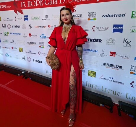 Lyn k44 boobs onlyfans