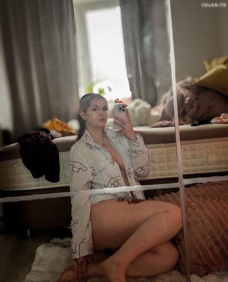 Feneliactx onlyfans tits