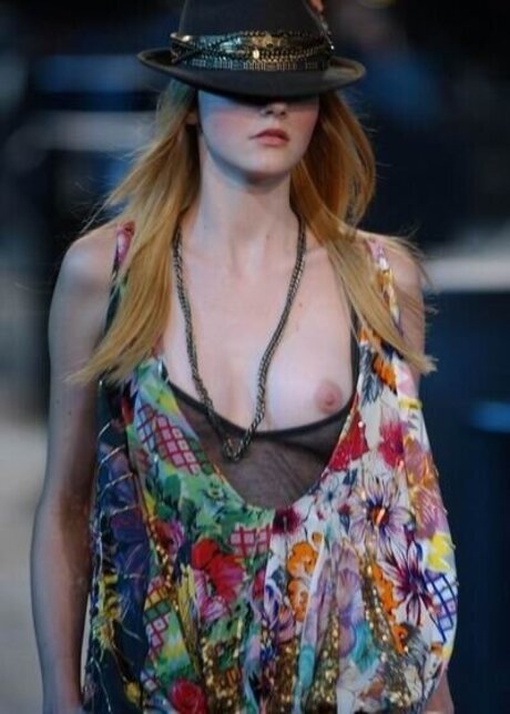 fitness ass onlyfans art porn self-portrait