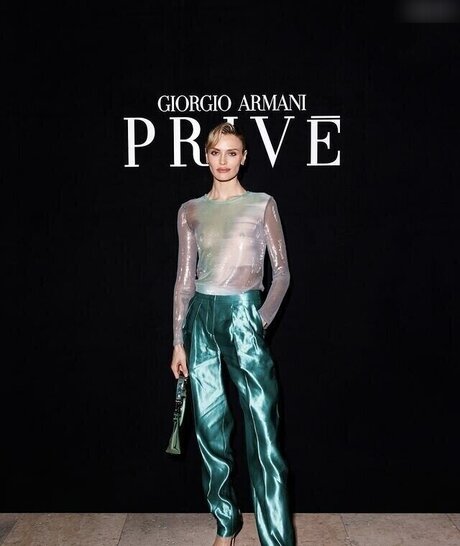 fansly onlyfans beautiful photo