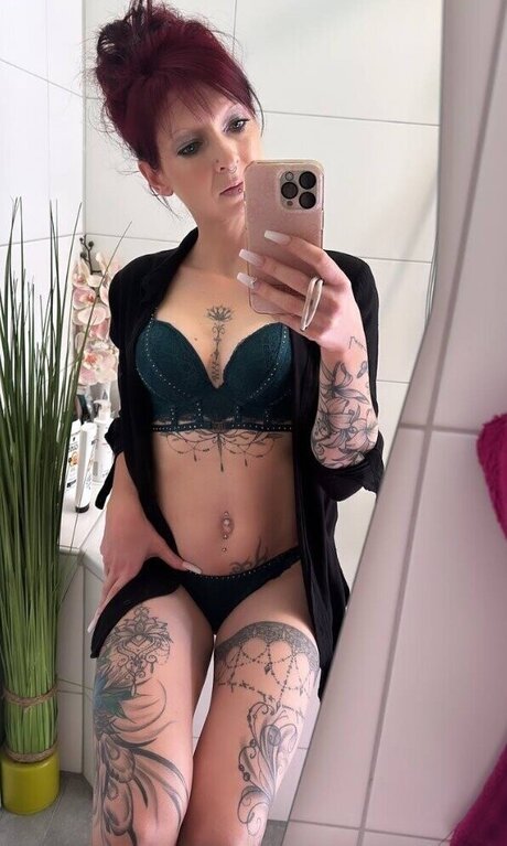 Nicole Anna onlyfans sextape