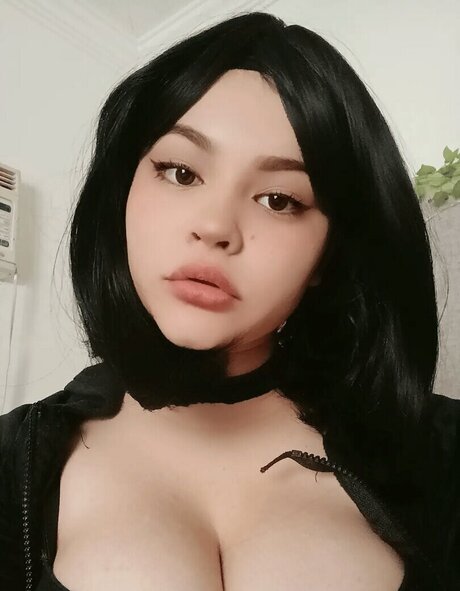 Chivi Cosplay naked onlyfans leaks